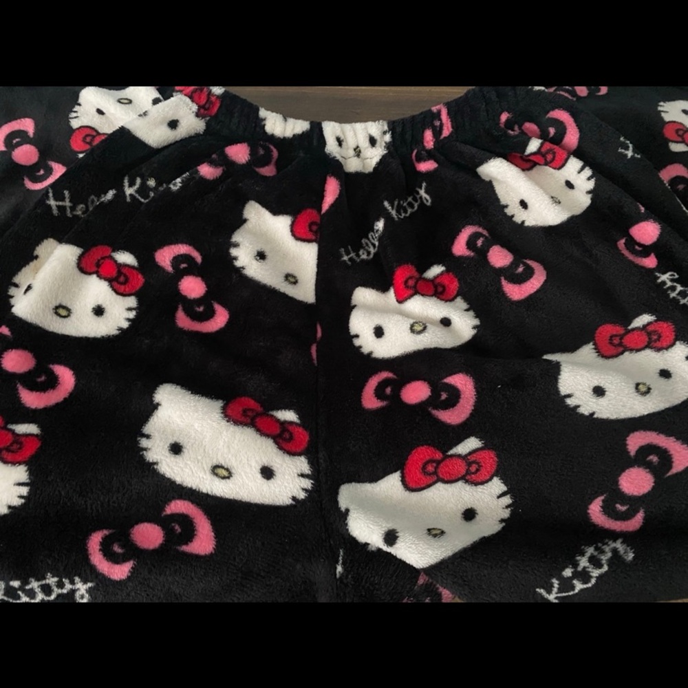 Amazon Black and White Hello Kitty Pajama Pants(Never Worn)